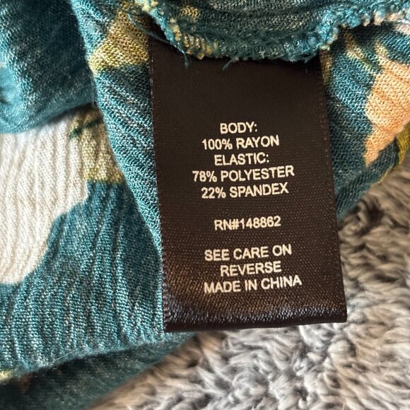 Torrid Womens Top Plus Size‎ 3X Green Floral Flutter Fairy Boho Peplum Hem 18567 - Picture 7 of 9